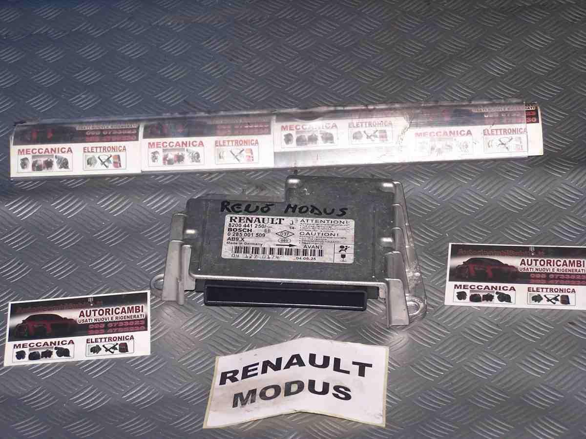 Renault modus 0285001509 / 8200441250 centralina airbag