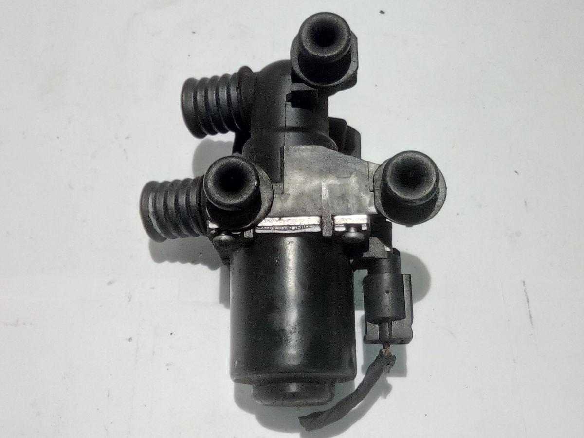 6411692022602 VALVOLA RISCAL. POMPA  ACQUA BMW 530 2005  <br /><br />