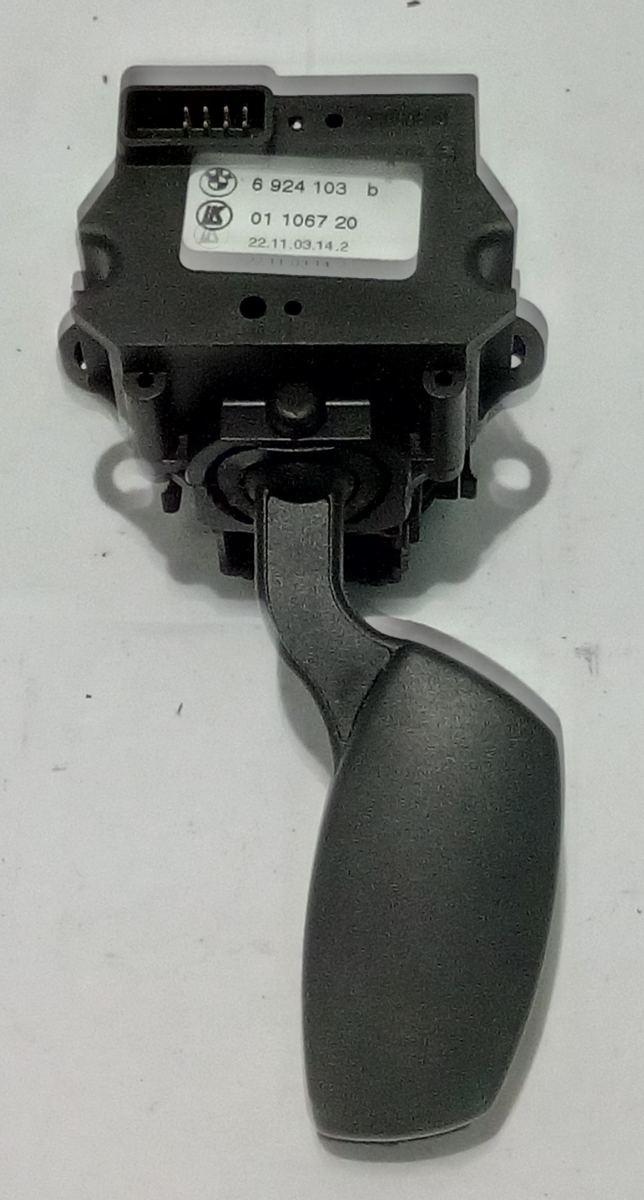 6924103B DEVIALUCE LEVA COMANDI FRECCIE BMW 530 2005  <br />