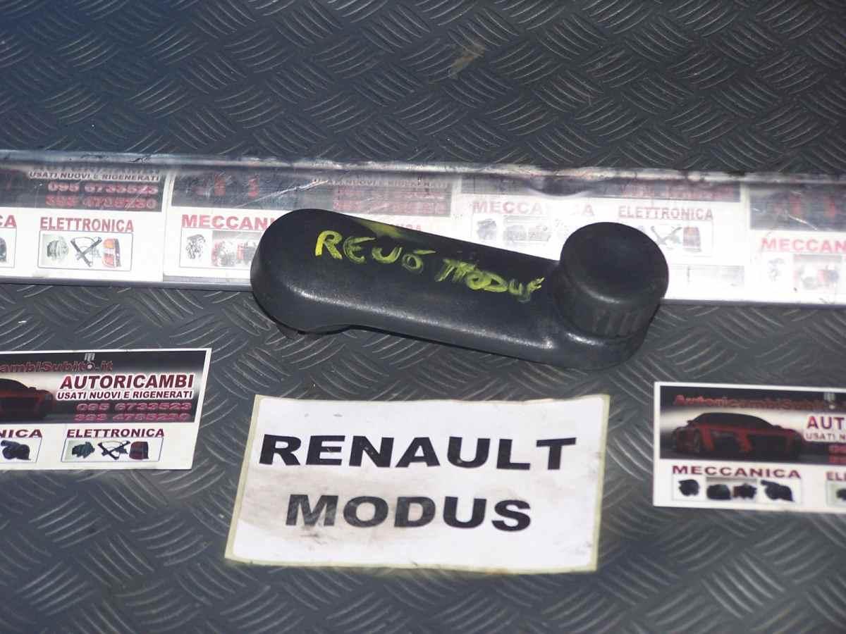 Renault modus dal 2004 al 2007 maniglia alzavetro posteriore sx