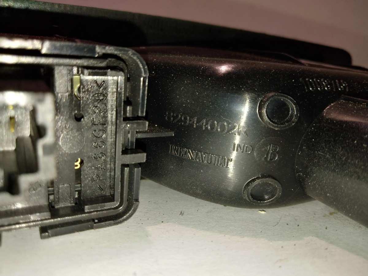 82944002R  PULS. ALZAVETRO POST DX RENAULT LAGUNA 2.0 CDI <br />