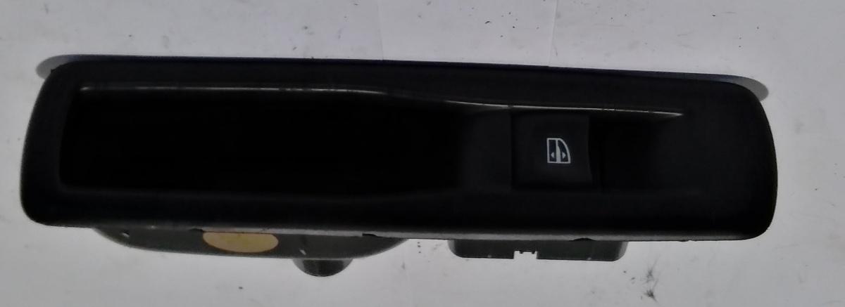 82944002R  PULSANTE ALZAVETRO POST SX RENAULT LAGUNA 2.0 CDI <br />