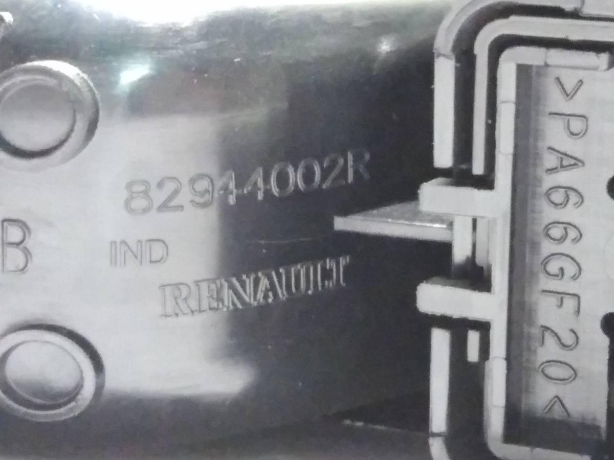 82944002R  PULSANTE ALZAVETRO POST SX RENAULT LAGUNA 2.0 CDI <br />