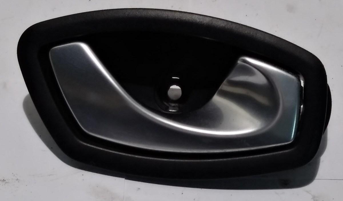 806700005R MANIGLIA INTERNA POST DX RENAULT LAGUNA 2.0 CDI <br />