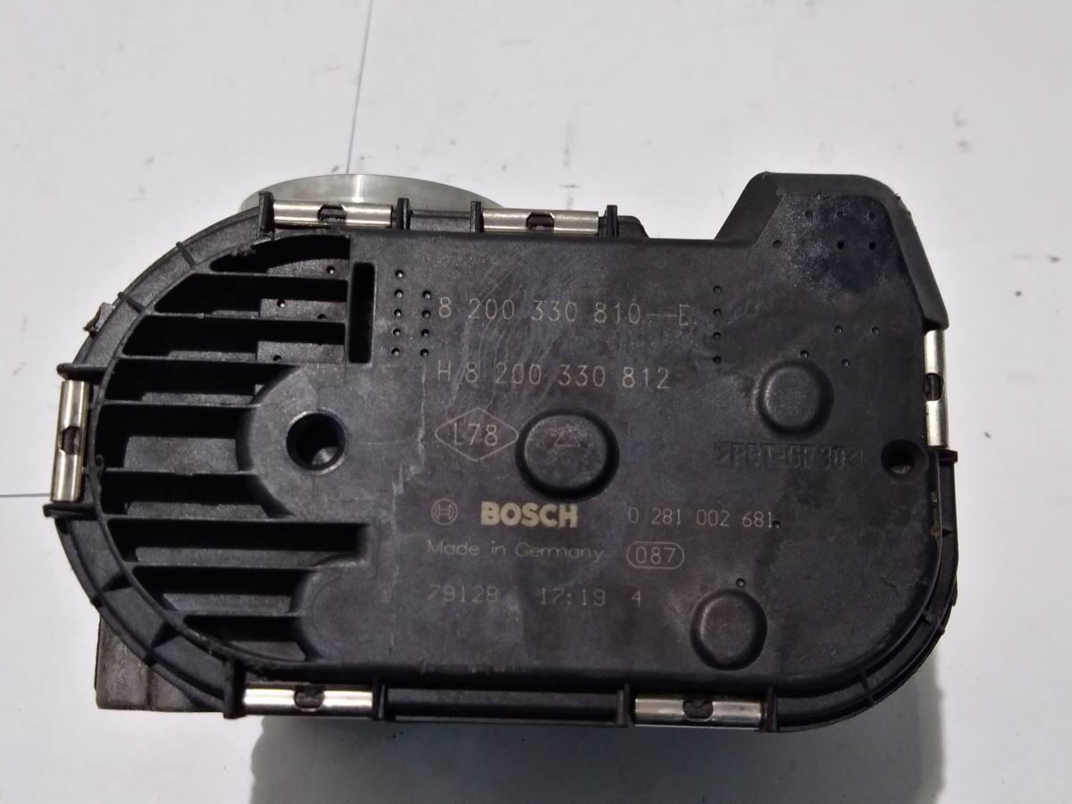 8200330810 CORPO FARFALLATO RENAULT LAGUNA  <br />