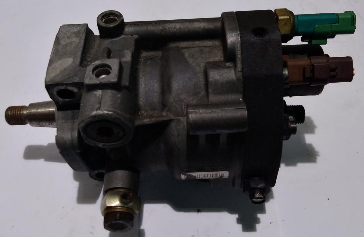 8200057225- POMPA INIEZIONE RENAULT LAGUNA  <br /><br /><br />