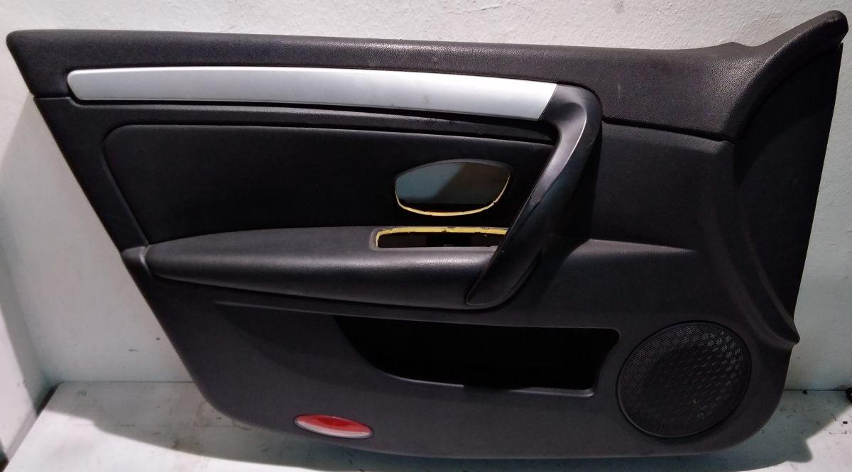 809010417R PANNELLO SPORTELLO ANT SX RENAULT LAGUNA 2.0 CDI <br />