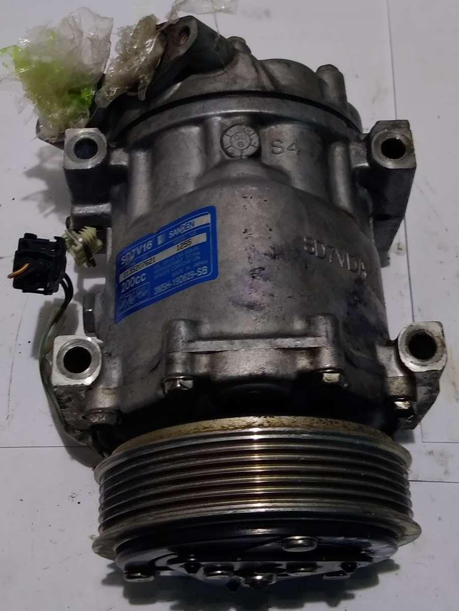 0135207621 COMPRESSORE ARIA CONDIZIONATA MAZDA 3 <br />