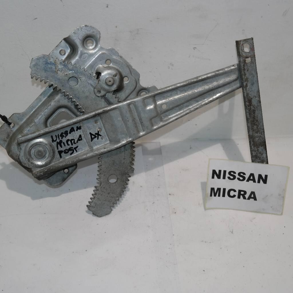 Nissan micra dal 2003 al 2008 alzavetro manuale posteriore dx