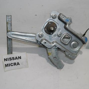 Nissan micra dal 2003 al 2008 alzavetro manuale posteriore dx