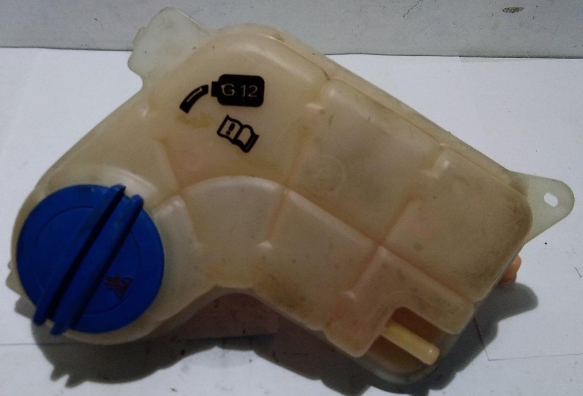 8E0121403 VASCHETTA ACQUA RADIATORE AUDI A4 2007 <br />