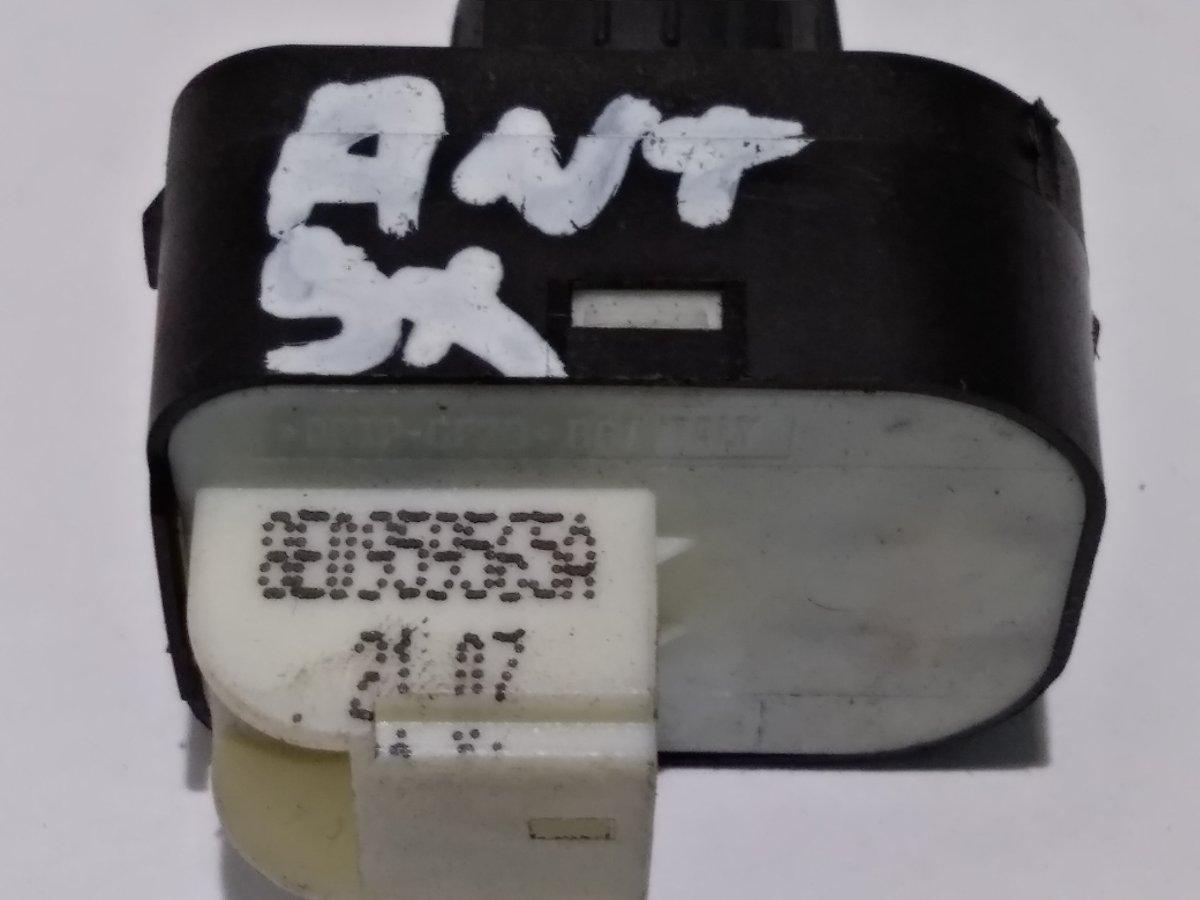 PULSANTE REGOLA SPECCHIETTI AUDI A4 2007 8E0959565A<br /><br /><br />