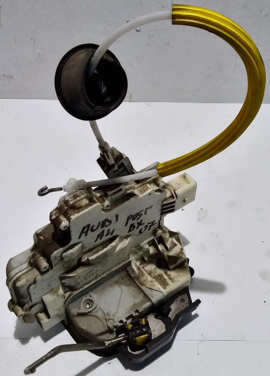SERRATURA PORTIERA POST DX AUDI A4 2007 8E0839016<br /><br /><br />
