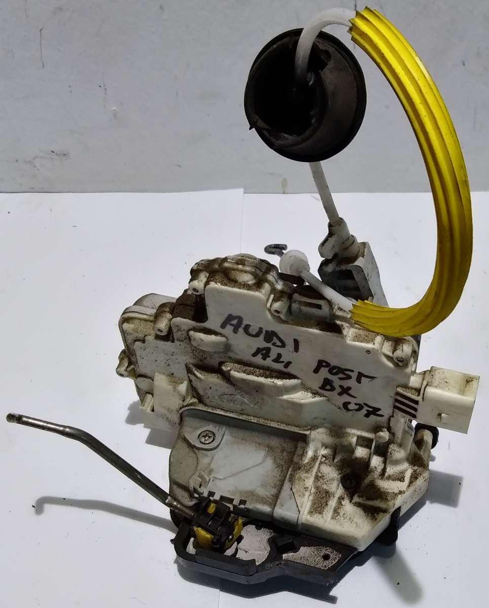 SERRATURA PORTIERA POST DX AUDI A4 2007 8E0839016<br /><br /><br />