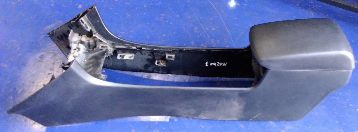 RIVESTIMENTO CENTRALE MAZDA 3 BP1J64420E02<br /><br /><br />