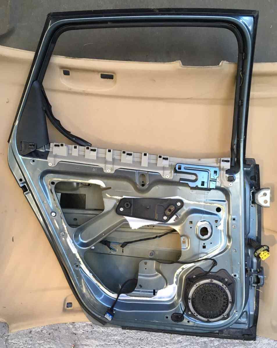 PORTA POST SX CITROEN C4 PICASSO 00009006K5<br /><br /><br />