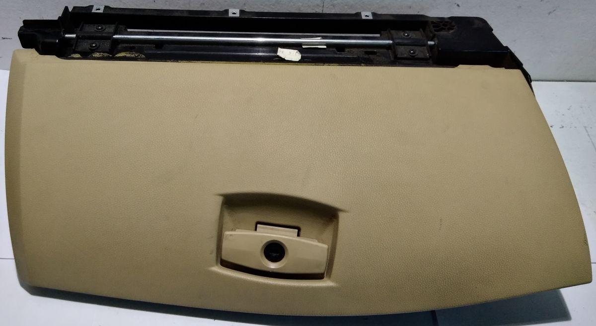 CASSETTO PORTA OGGETTI BMW 530 7034080<br /><br /><br />