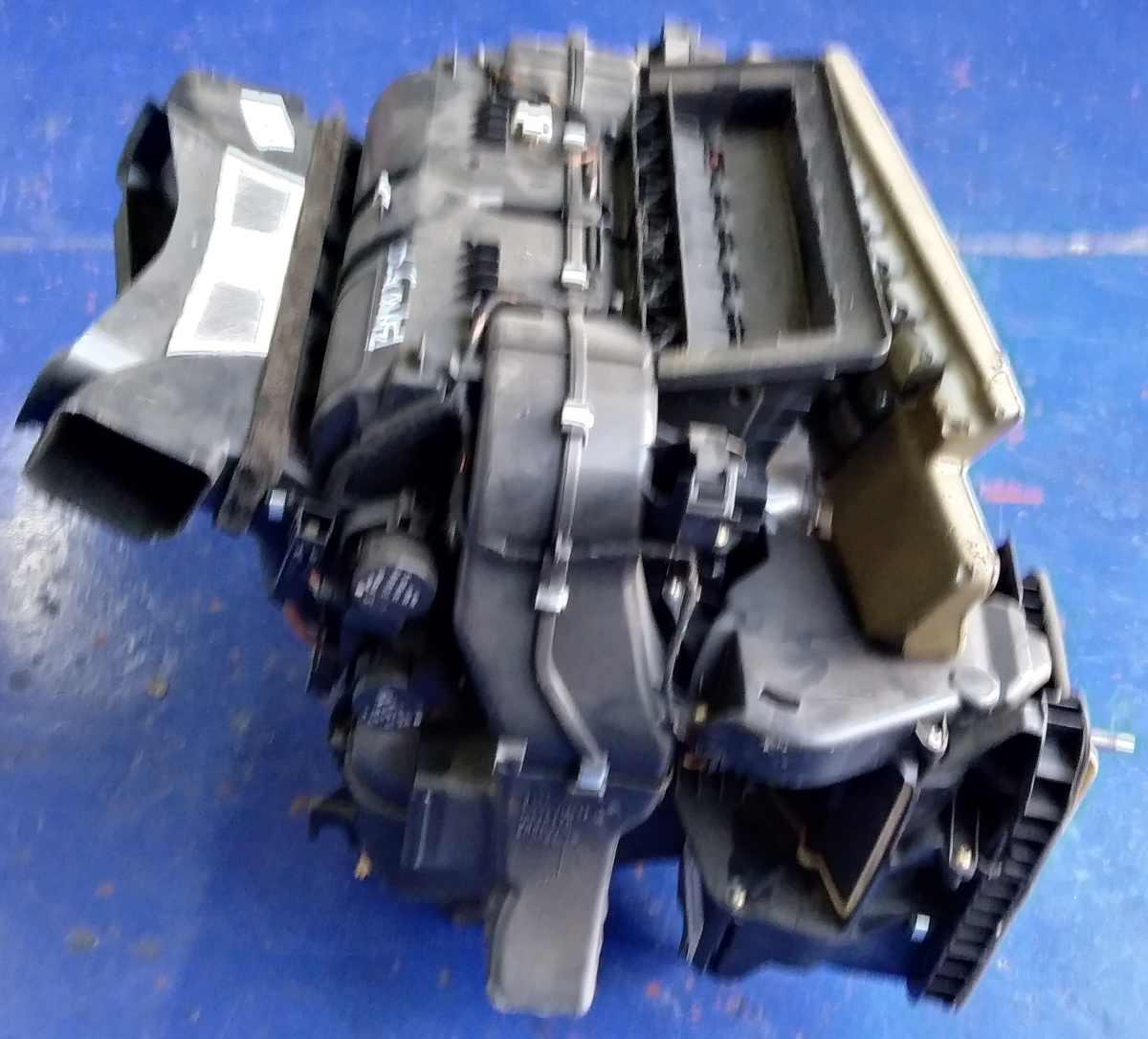 CONVOGLIATORE ARIA CONDIZIONATA BMW SERIE 5 E60 64226918845<br /><br /><br /><br />