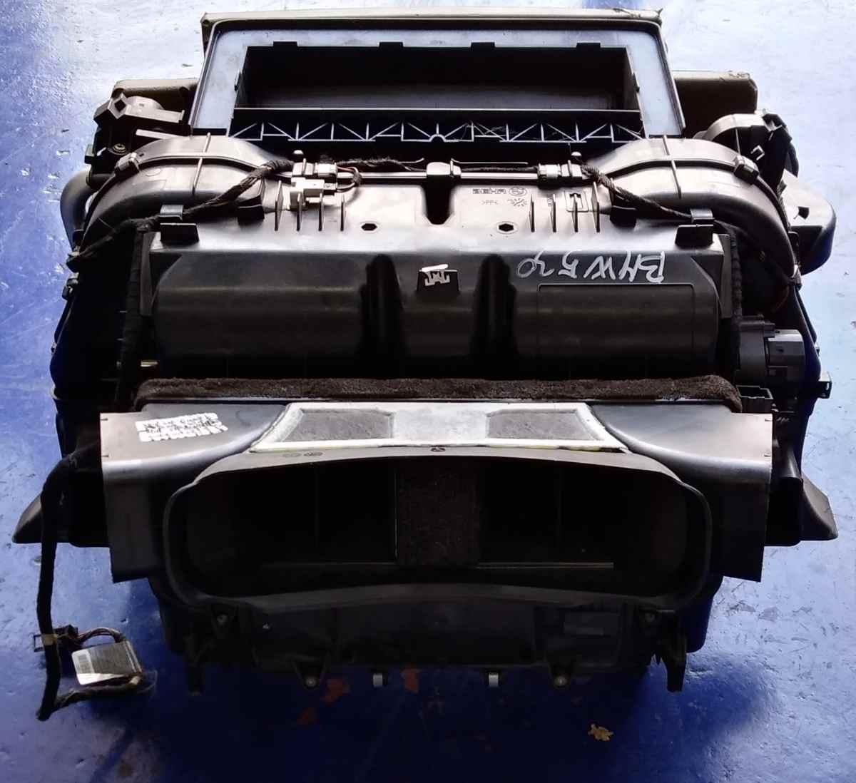 CONVOGLIATORE ARIA CONDIZIONATA BMW SERIE 5 E60 64226918845<br /><br /><br /><br />