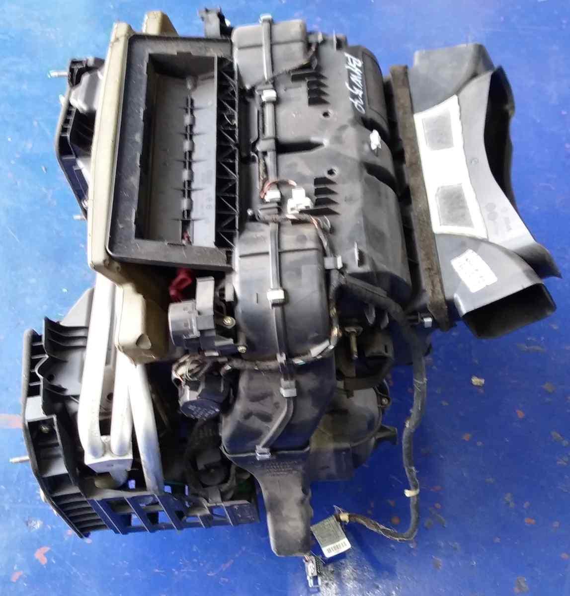 CONVOGLIATORE ARIA CONDIZIONATA BMW SERIE 5 E60 64226918845<br /><br /><br /><br />