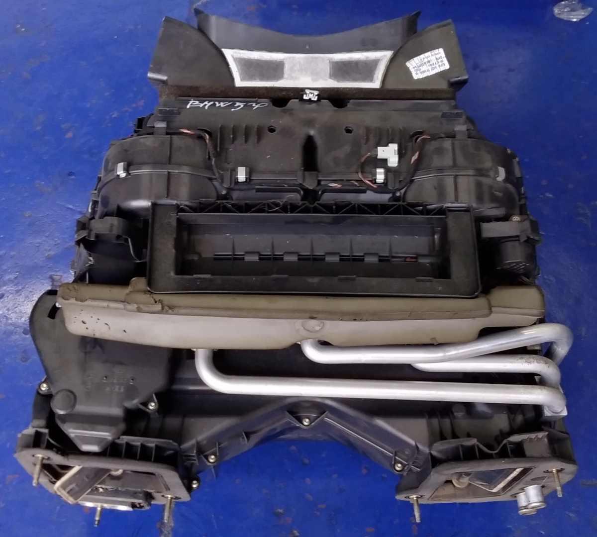 CONVOGLIATORE ARIA CONDIZIONATA BMW SERIE 5 E60 64226918845<br /><br /><br /><br />