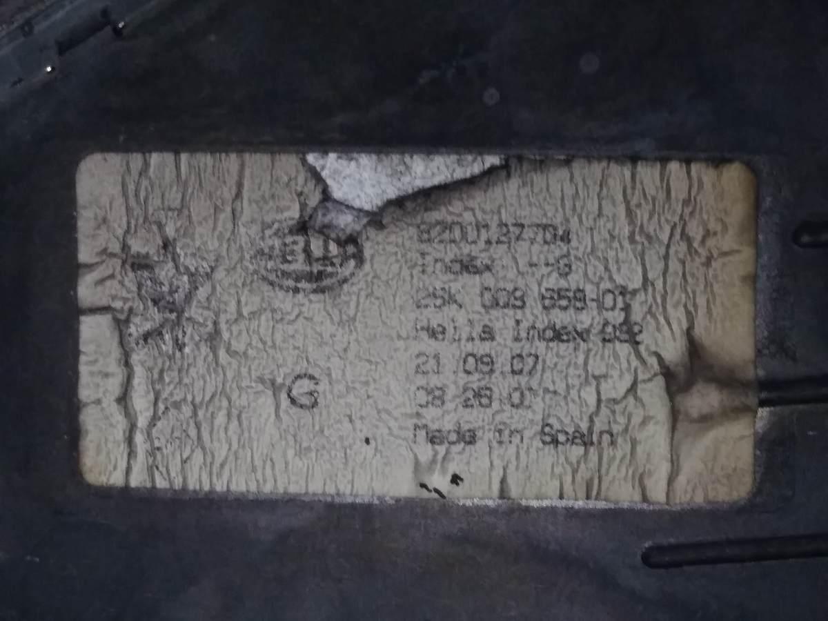 FANALE POST SX RENAULT SCENIC 8200127704<br /><br /><br />