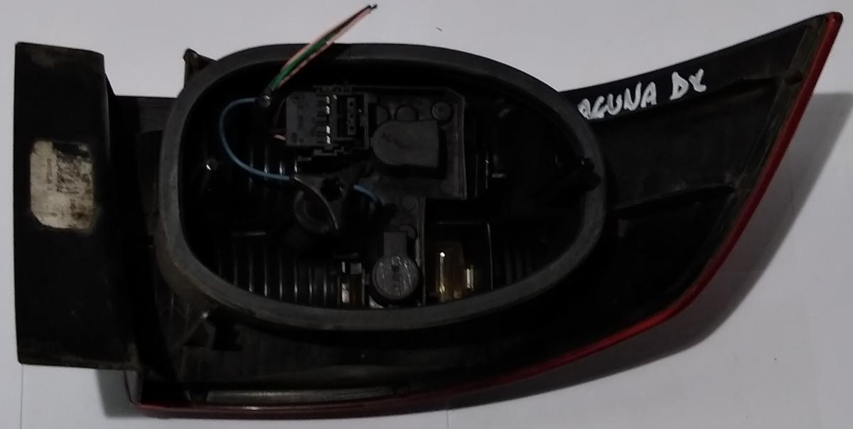 FANALE POSTERIORE EST DX RENAULT LAGUNA 2000 8200002474<br /><br /><br />