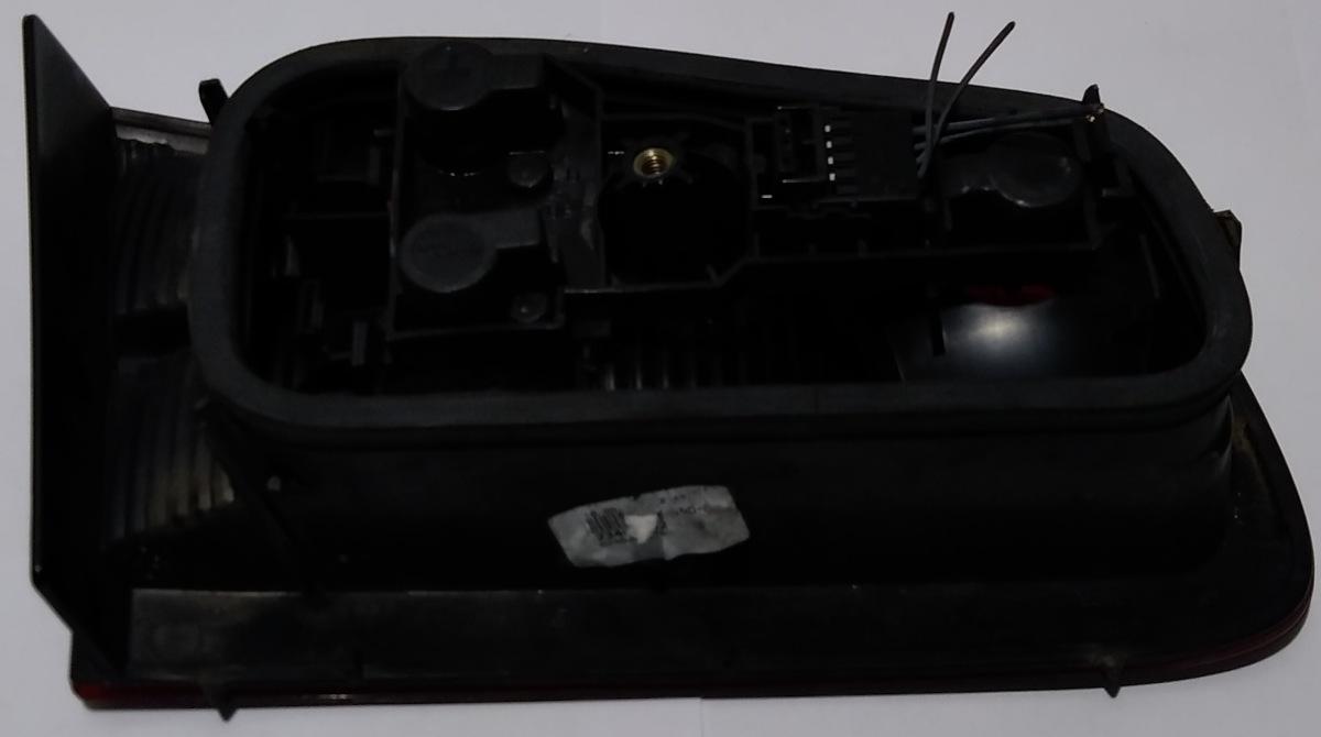 FANALE POSTERIORE INT DX RENAULT LAGUNA 2000 8200002476<br /><br /><br />