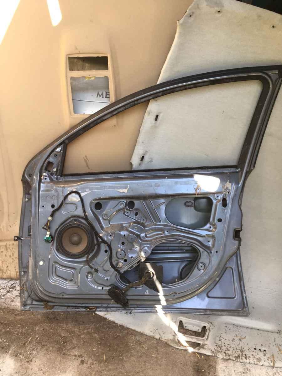 PORTIERA  ANT DX OPEL VECTRA  2003 93186030<br /><br /><br />