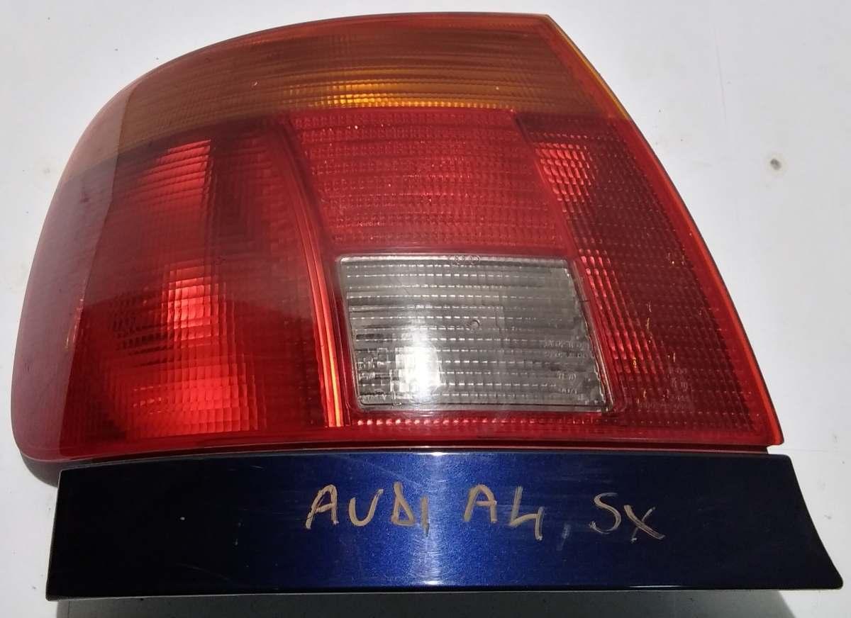 FANALE POST SX AUDI A4 1'SERIE 8D0945111A<br /><br /><br />