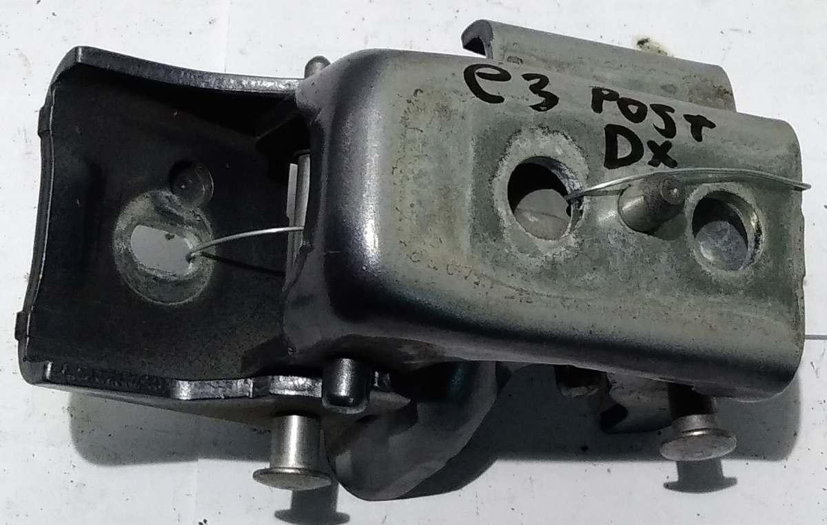 CERNIERA PORTIERA ANT DX CITROEN C3 00009035N9<br /><br /><br />