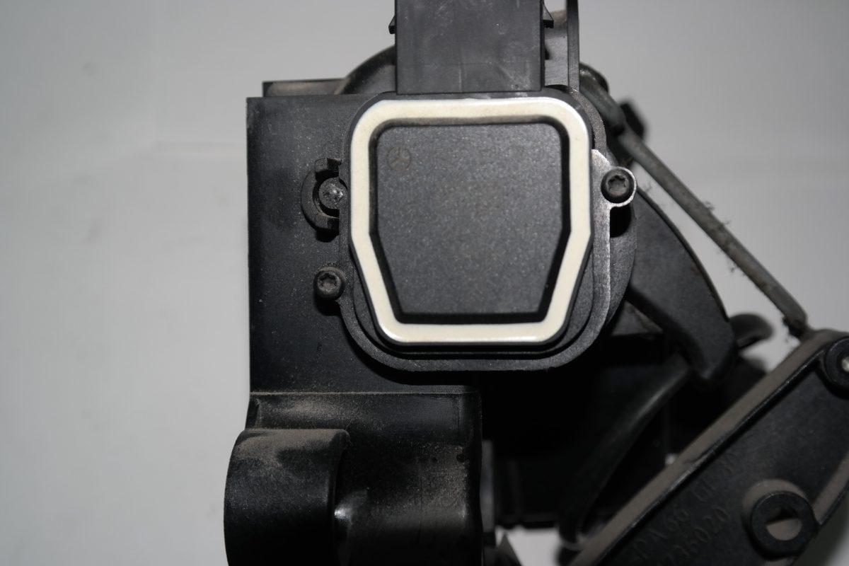 Mercedes classe b a1693000904 pedale acceleratore