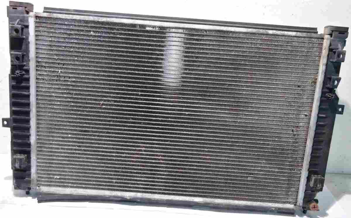 RADIATORE ACQUA AUDI A6 4B0121251<br /><br /><br />