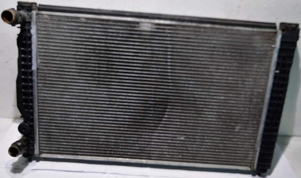 RADIATORE ACQUA AUDI A6 4B0121251<br /><br /><br />