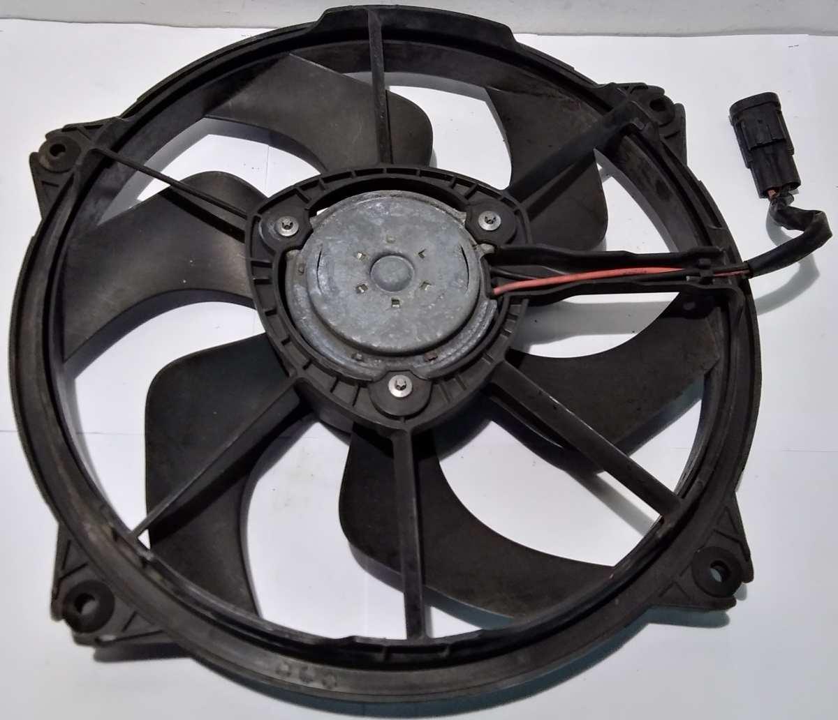 VENTOLA RADIATORE CITROEN C4 PICASSO 00001330R0<br /><br /><br />