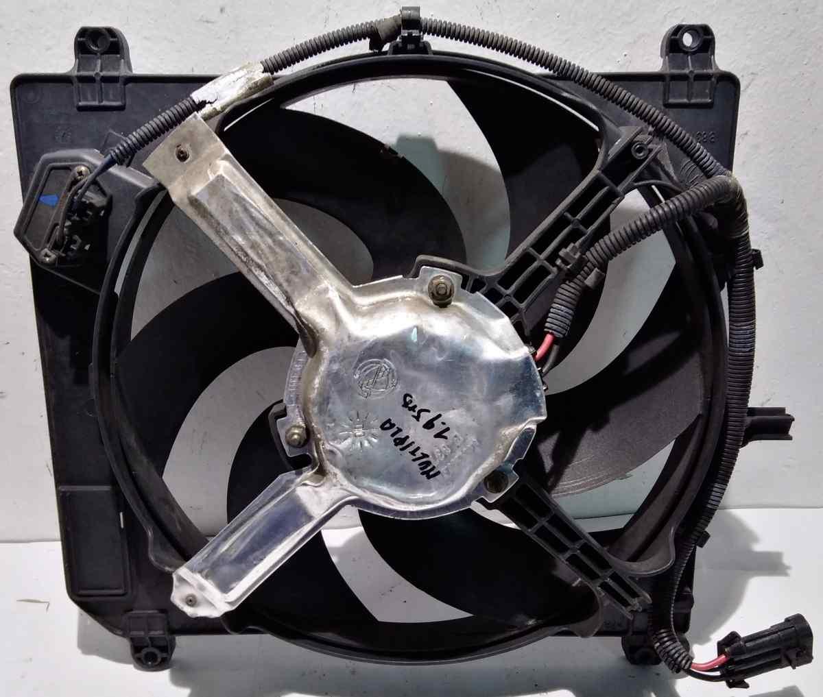 VENTOLA RADIATORE FIAT MULTIPLA 1.9JTD 51740332<br /><br />