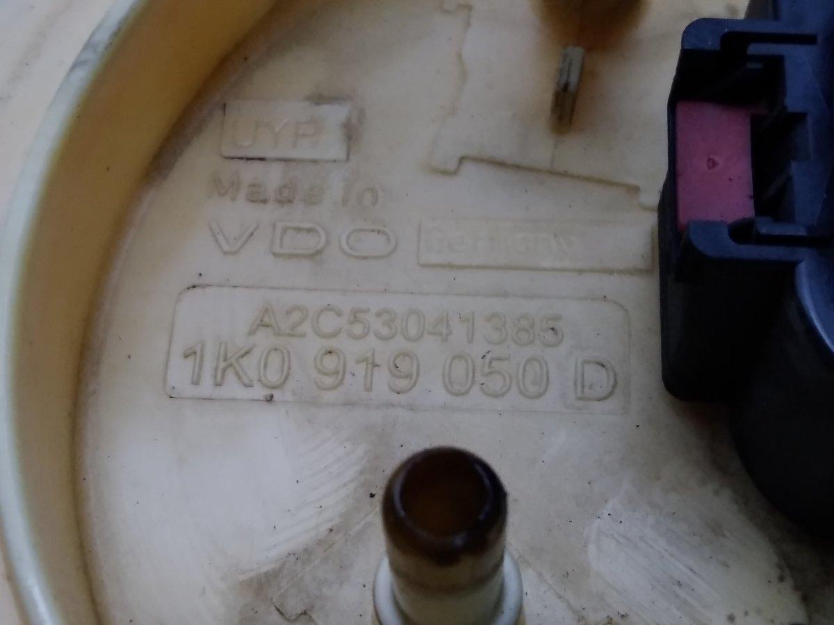 POMPA CARBURANTE  SEAT LEON 1K0919050D<br /><br /><br />