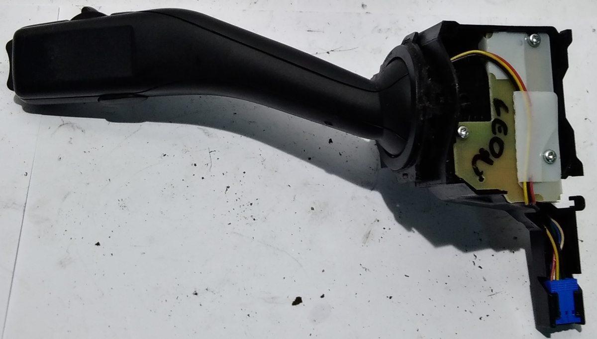 LEVA COMANDI TERGICRISTALLI SEAT LEON 1K0953519A<br /><br /><br />