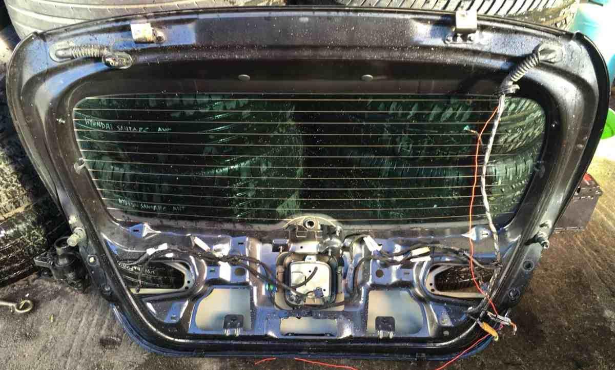 COFANO POSTERIORE SEAT LEON 2006 1P0827024<br /><br /><br />