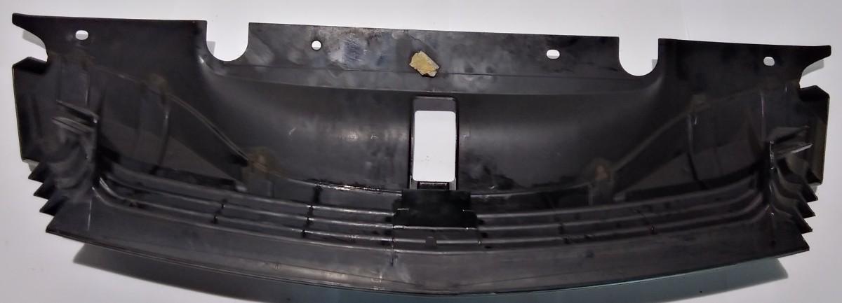 GRIGLIA RADIATORERENAULT LAGUNA 2000 8200012581<br /><br /><br />