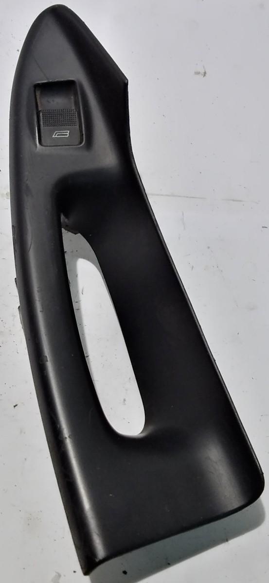 PULSANTIERA ALZAVETRI POST DX AUDI A4 2000 8D0867372A<br /><br /><br />