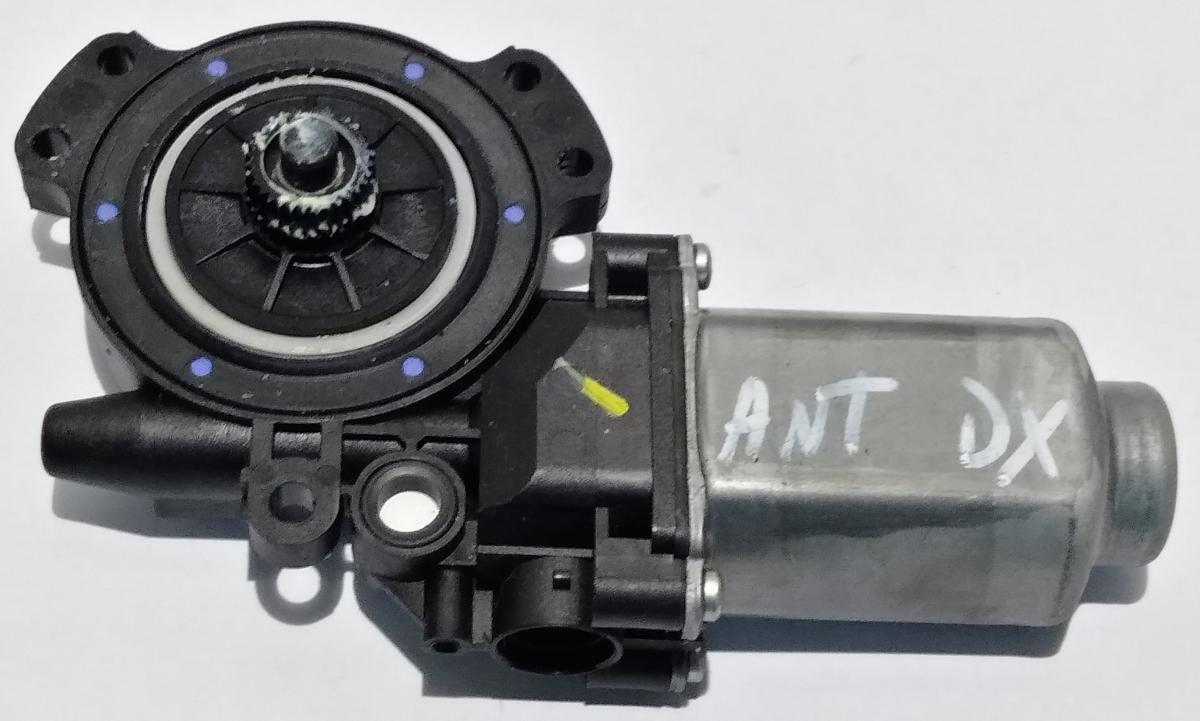 MOTORINO ALZAVETRO ANT DX HYUNDAI SANTA FE 400906-<br /><br /><br />