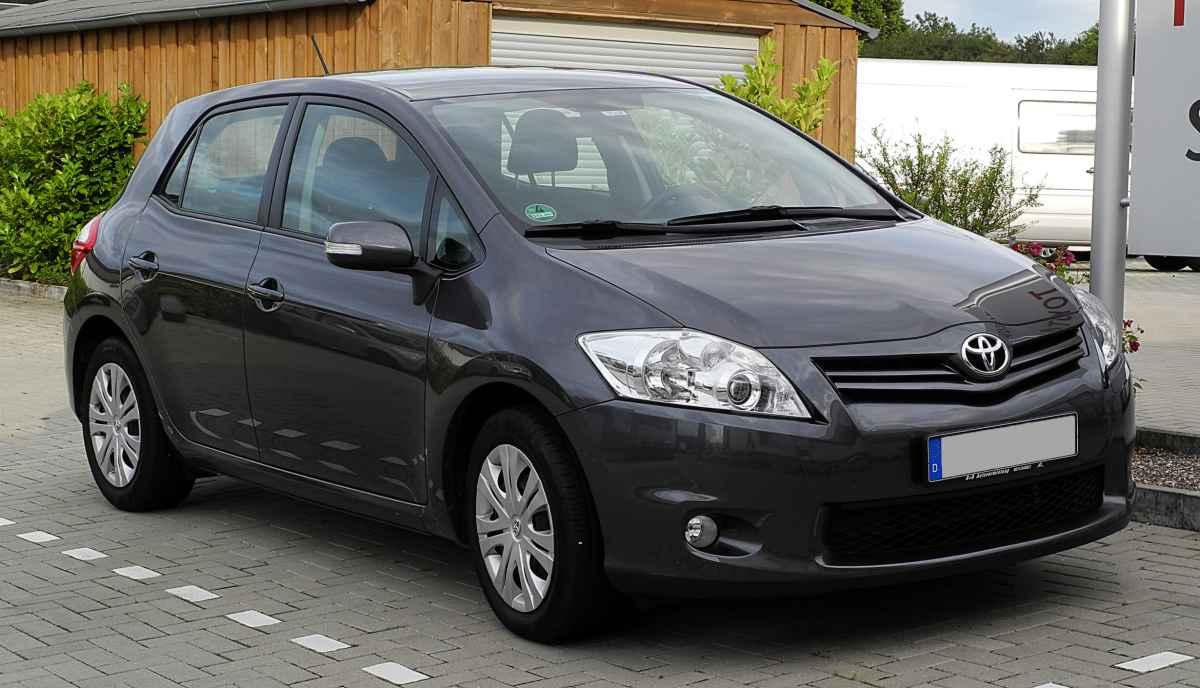 Ricambi toyota  auris