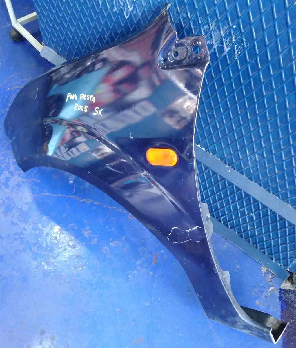 PARAFANGO SX FORD FIESTA 2005 1405185<br /><br /><br /><br />