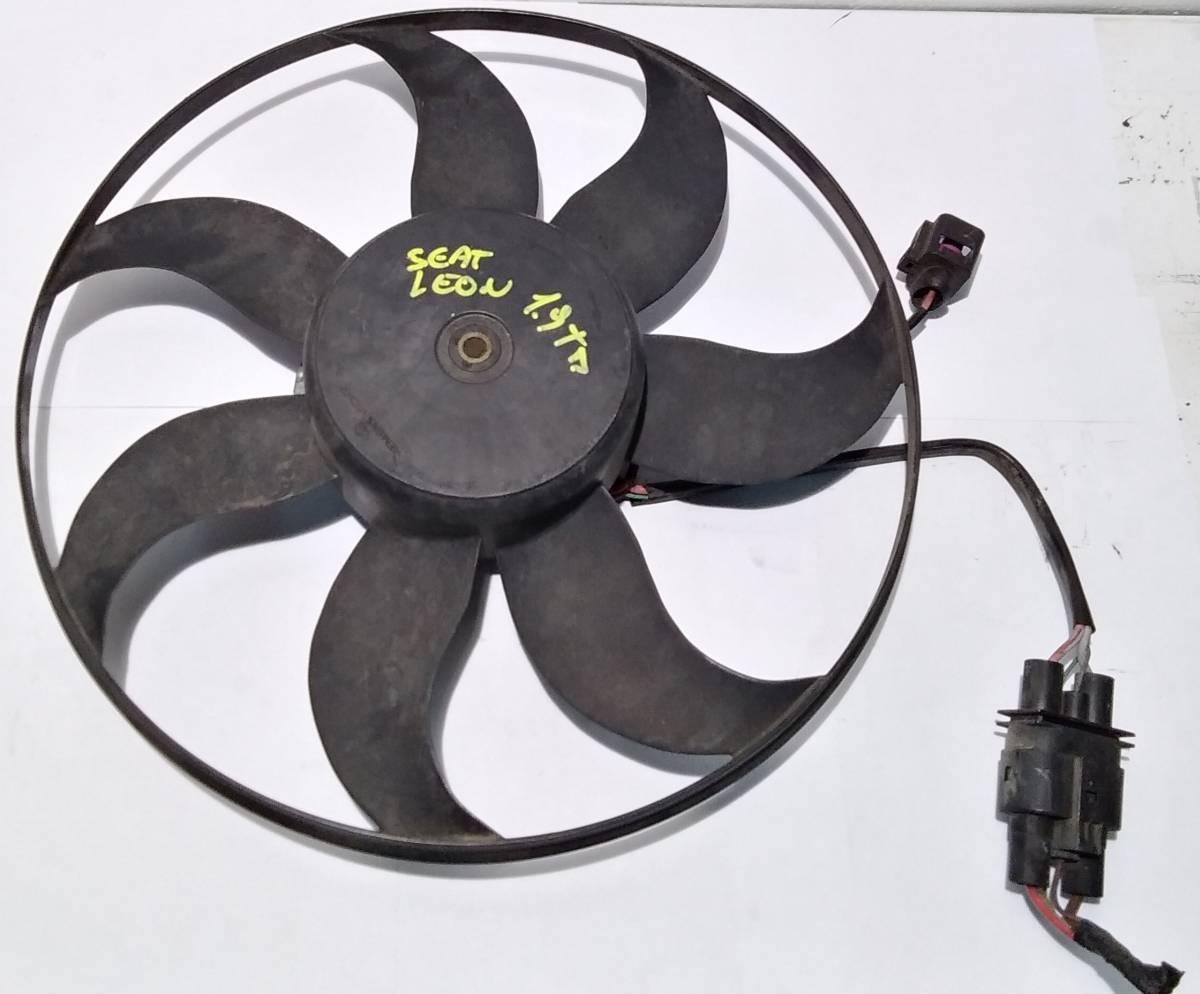 VENTOLA RADIATORE SEAT LEON 2005/12 1K0959455P<br /><br /><br />