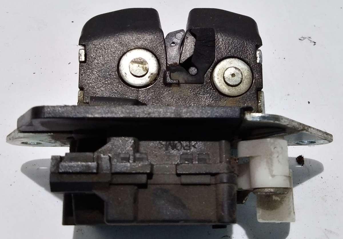 SERRATURA COFANO POSTERIORE FIAT PANDA 2' SERIE 51796135<br /><br /><br />