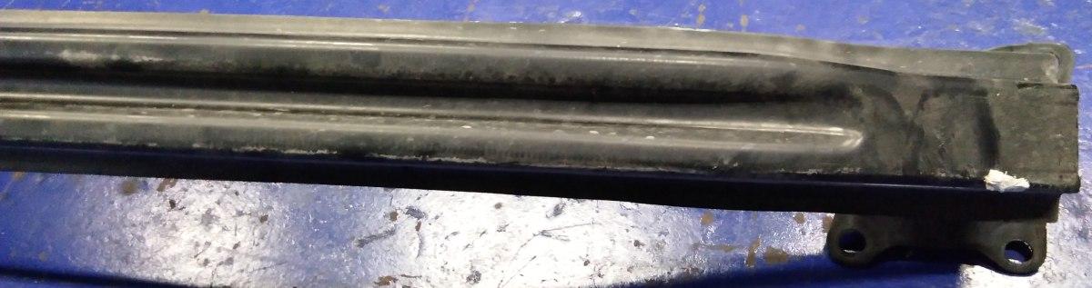 TRAVERSA PARAURTI POSTERIORE SEAT LEON 2005/12 5P0807305A<br /><br /><br />