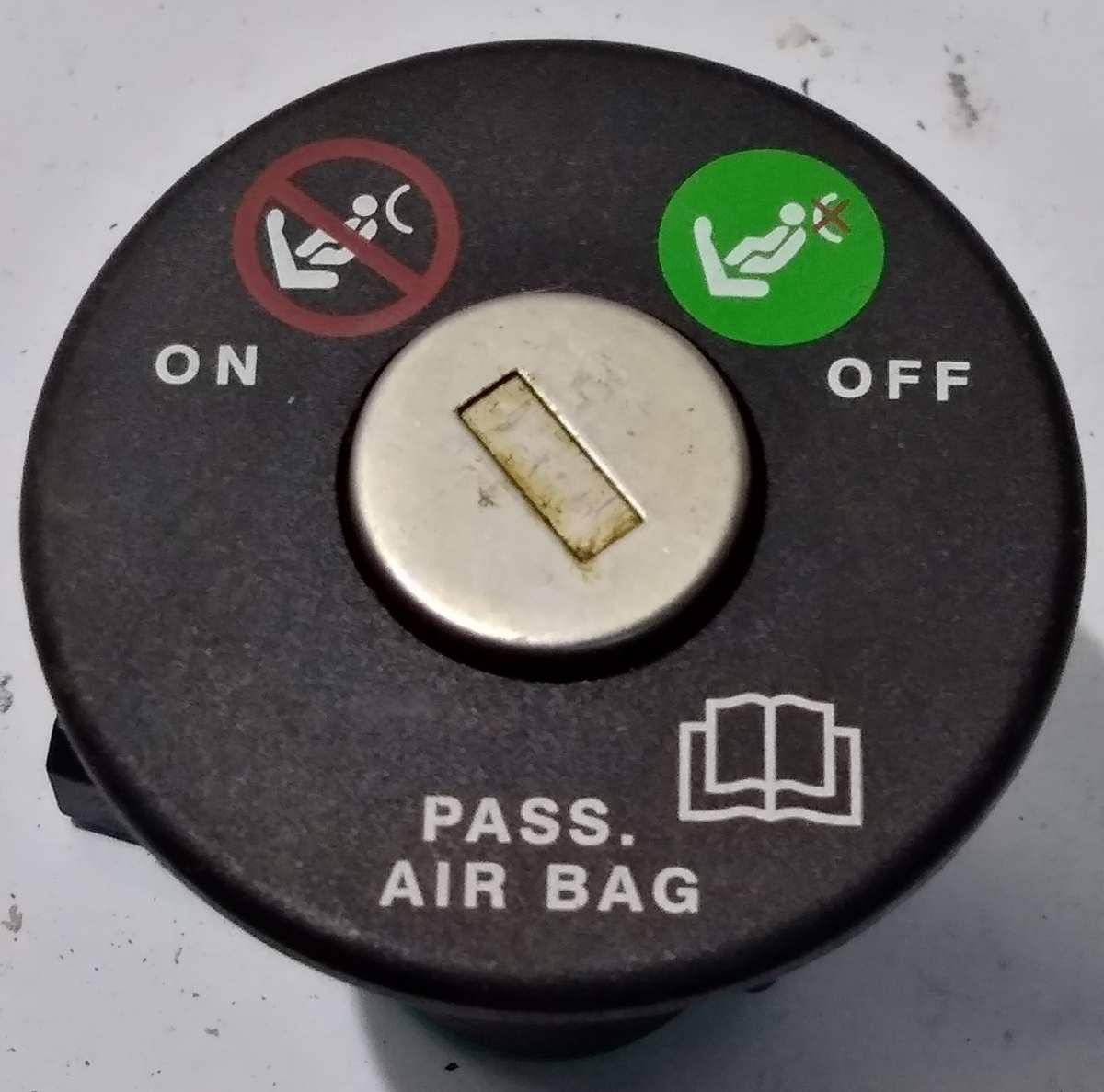 PULSANTE AIRBAG LATO PASSEGGERO OFF FIAT CROMA 2005-10 46818777<br /><br />