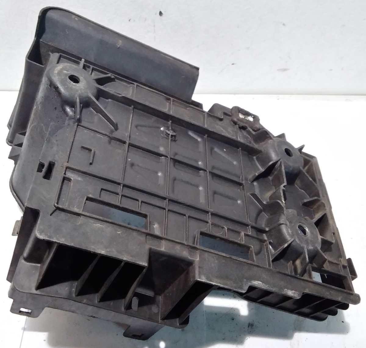 PORTA BATTERIA RENAULT LAGUNA 2000/03 8200023140<br />