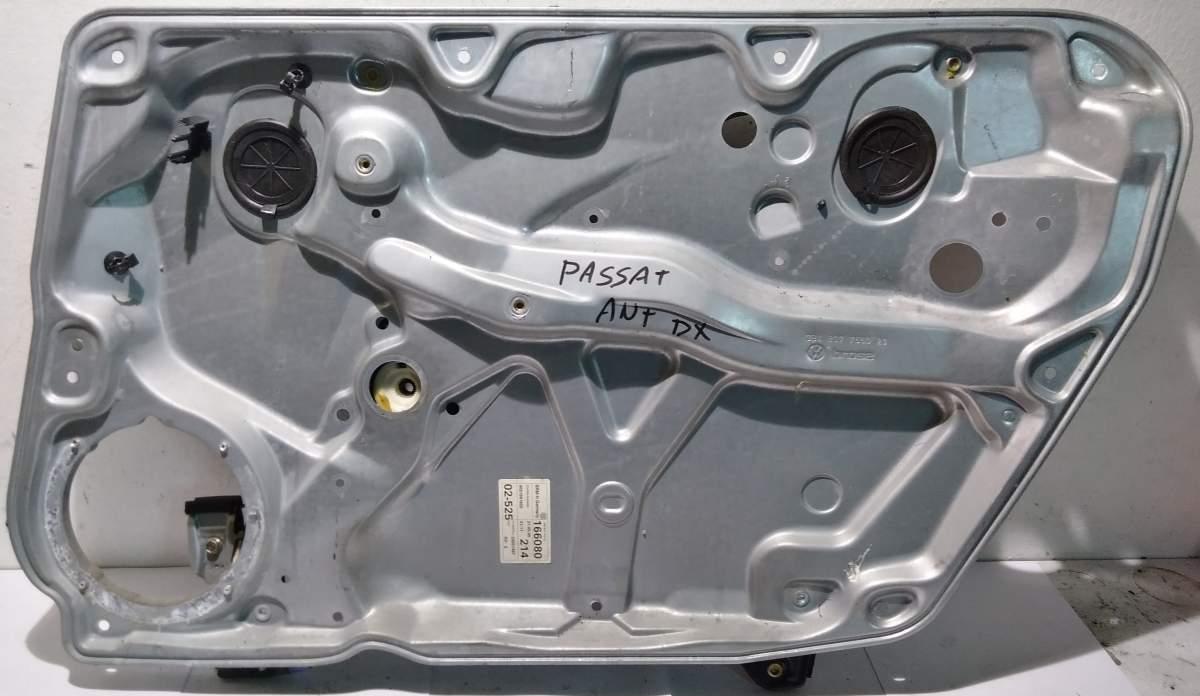 PANNELLO ALZAVETRO ANT DX VOLKSWAGEN PASSAT 3B1837462<br /><br /><br />